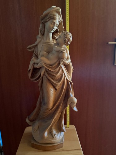 Handgeschnitzte holzfigur - handgeschnitzte,