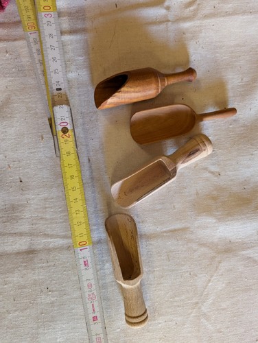 Holzschaufeln