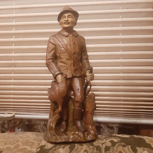 Holzfigur jäger mit flinte - holzfigur,