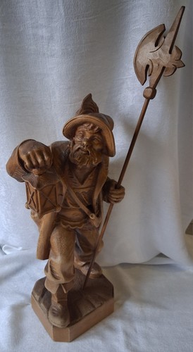 Nachtwächter aus holz - aus,
