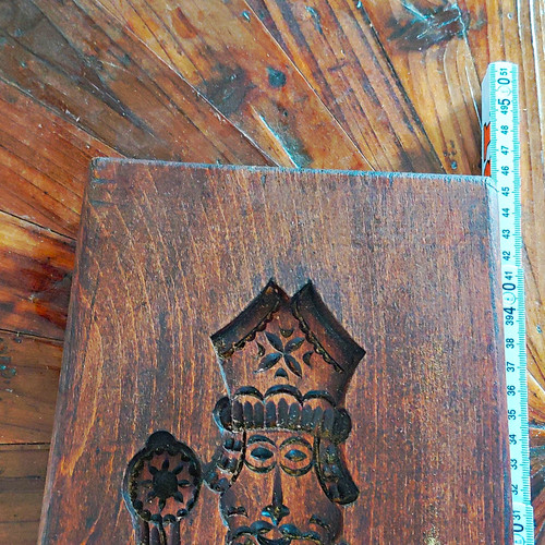 Holzbrett geschnitzt relief - geschnitzt,