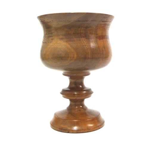 Gedrechselter holzkelch - gedrechselter,
